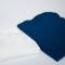 Pull bleu et pull blanc 